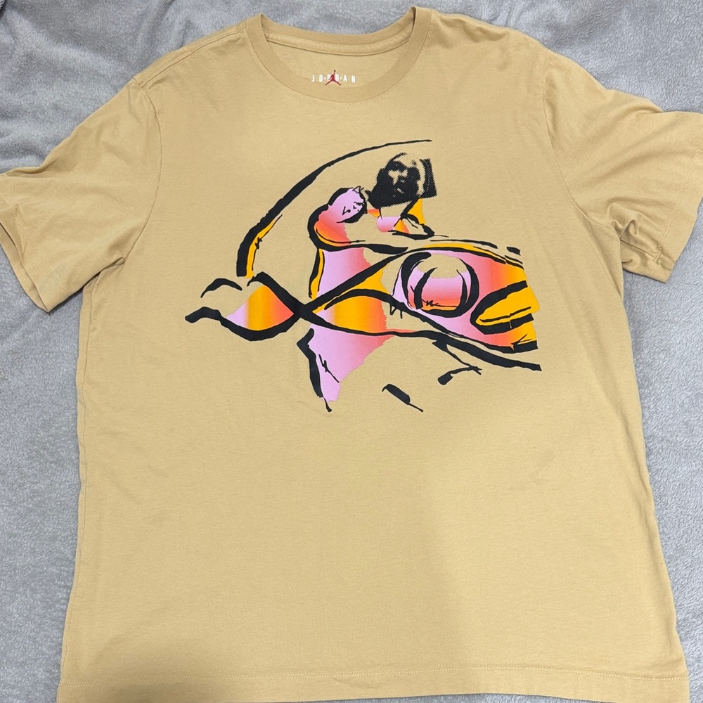 Air Jordan Graphic T-Shirt Beige Multicolor Print Size M